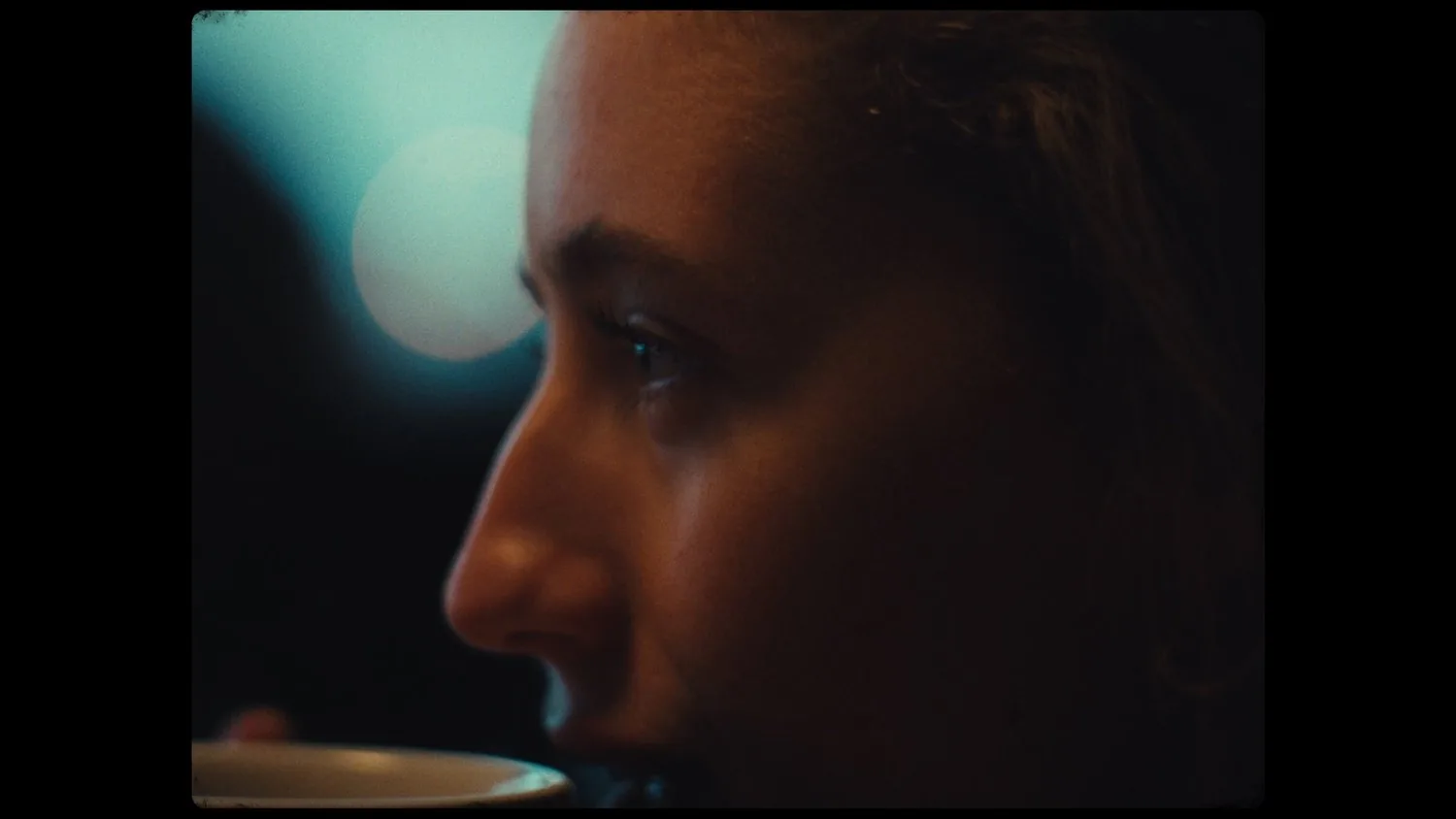 SÁÁ — Commercial — still 4