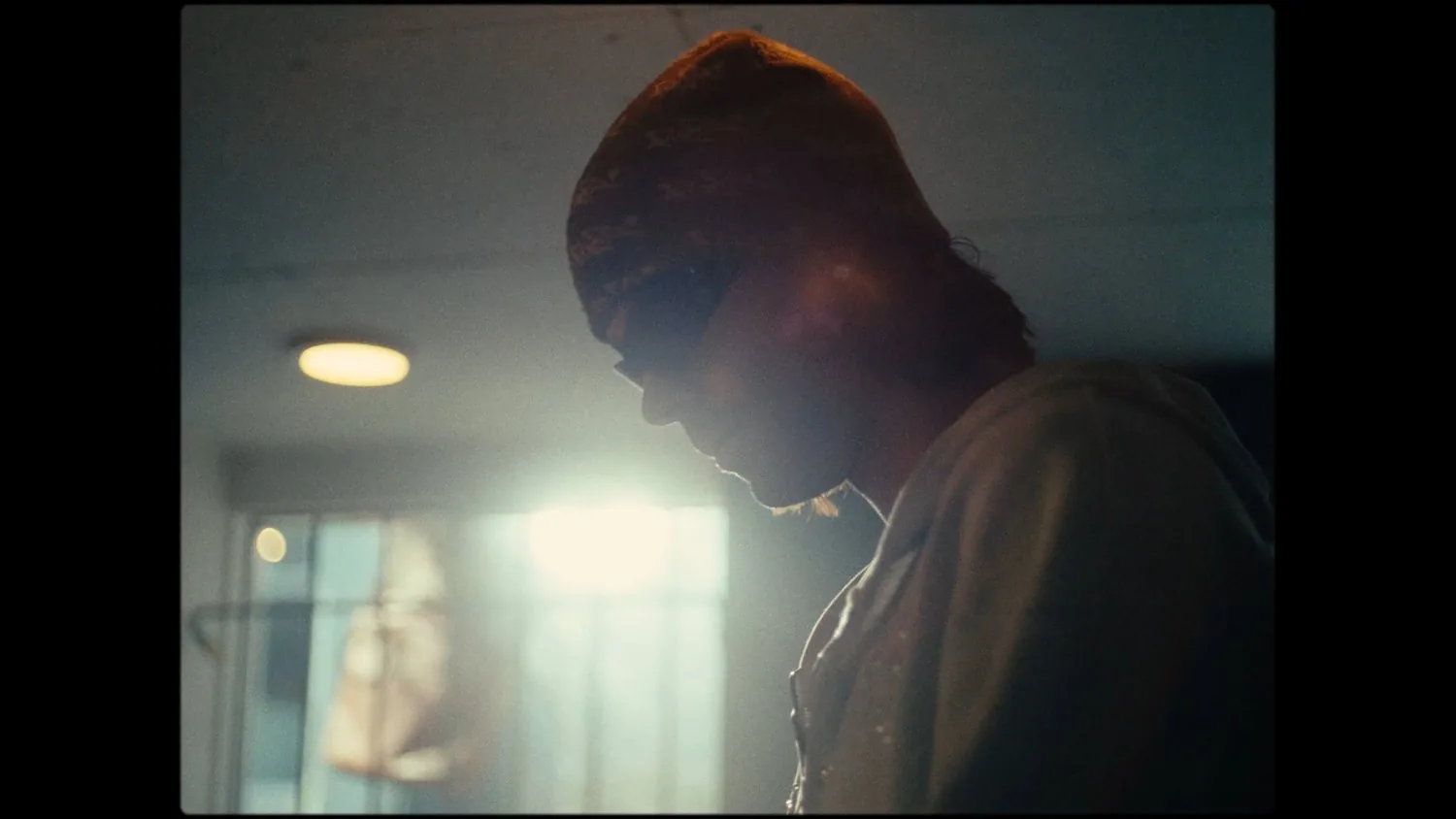 Saint Pete — Ábreiður Nova — still 2