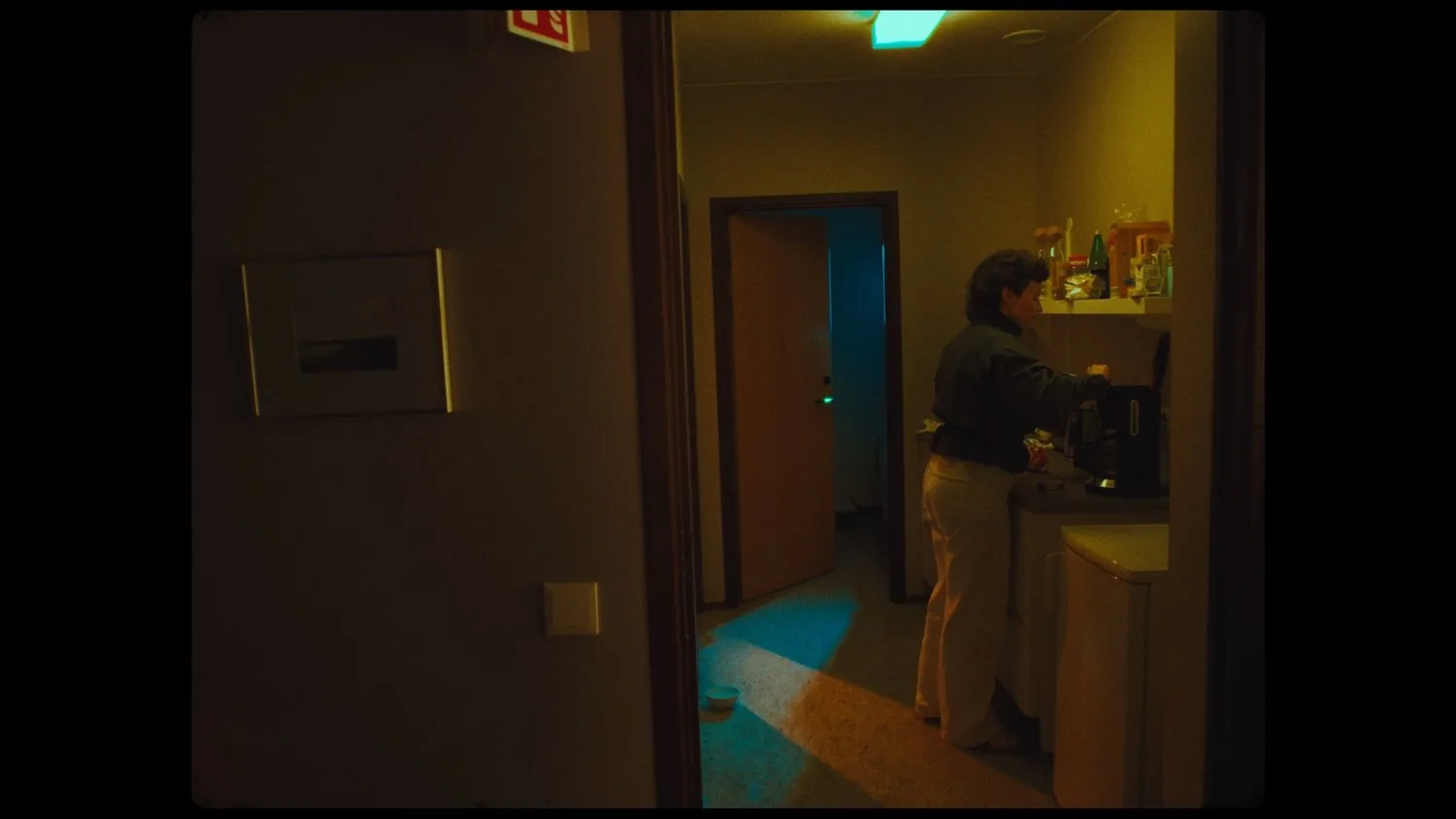 SÁÁ — Commercial — still 15
