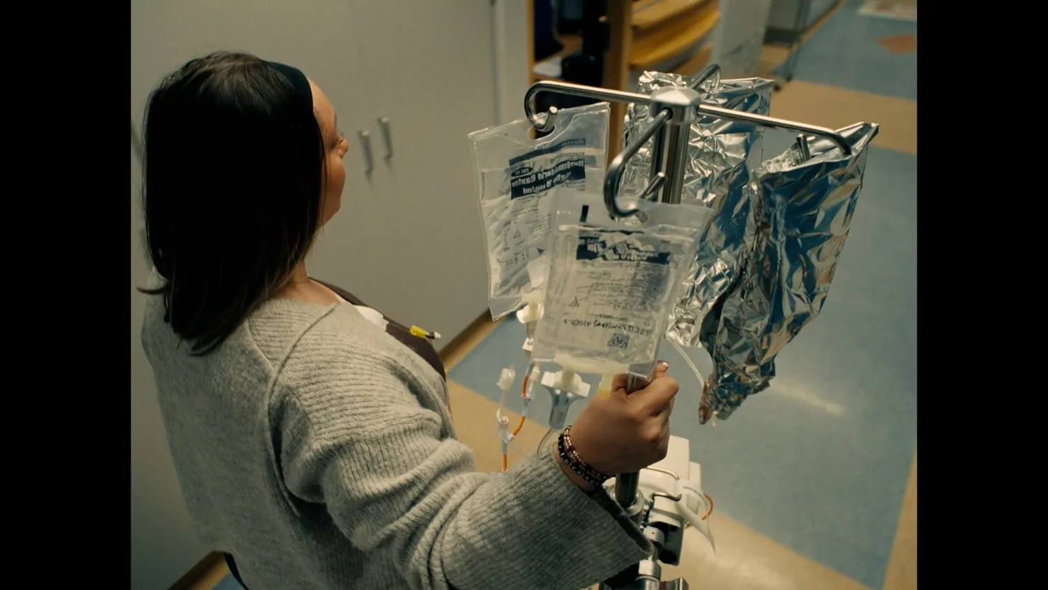 Kraftur — Commercial — still 15