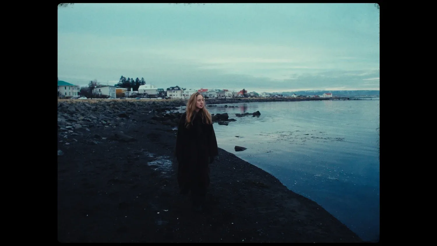 SÁÁ — Commercial — still 5
